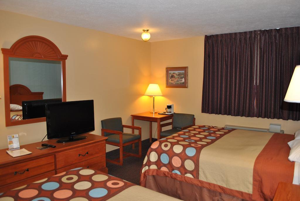 Hotel Super 8 By Wyndham Shipshewana Zimmer foto