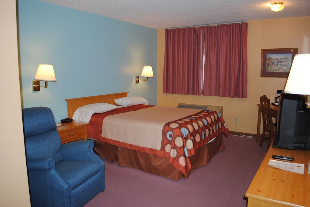 Hotel Super 8 By Wyndham Shipshewana Zimmer foto